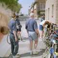 A BSCC Bike Ride to Gravelines, Pas de Calais, France - 11th May 2000, Paul sneaks in to the photo