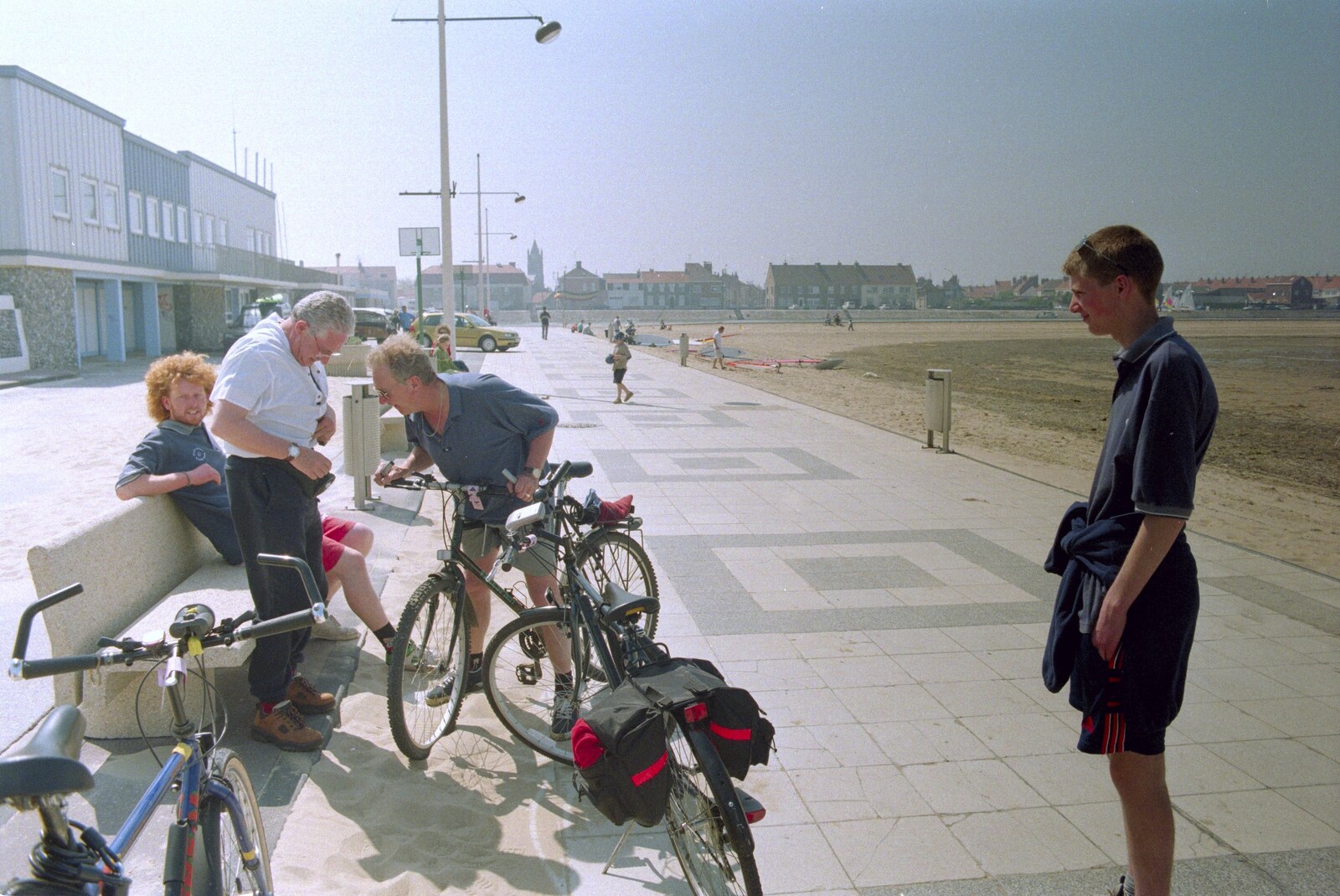 Hanging out on the seafront from A BSCC Bike Ride to Gravelines, Pas de Calais, France - 11th May 2000