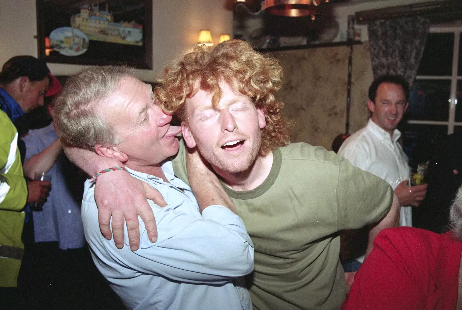 John Willy gives Wavy's ear a bit of tongue, from Wavy's Thirtieth Birthday, The Swan Inn, Brome, Suffolk - 24th May 2000