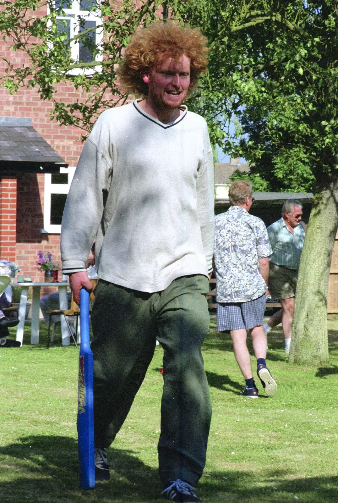 Wavy steps up to the crease, from Colin and Jill's Barbeque, Suffolk - 28th May 2000