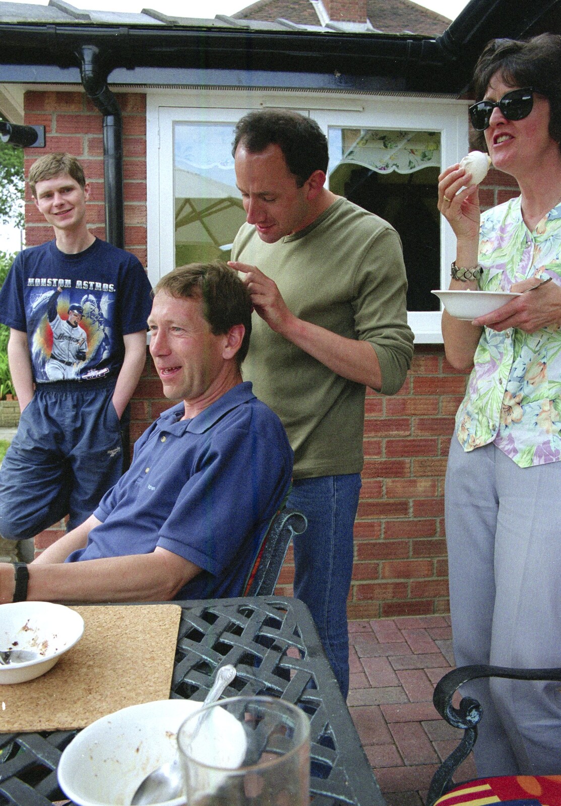 DH checks Apple's hair for nits from Colin and Jill's Barbeque, Suffolk - 28th May 2000
