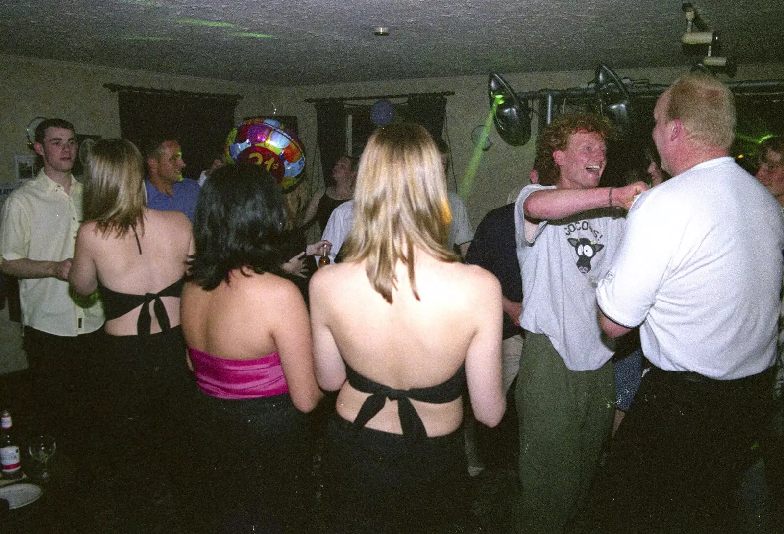 Wavy's dancing, from Lorraine's 21st Birthday, The Swan, Suffolk - 10th June 2000