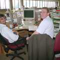 A Last Few Days at CISU, Suffolk County Council, Ipswich - 11th June 2000, Dan 'Parrot' Polley and the head of networks