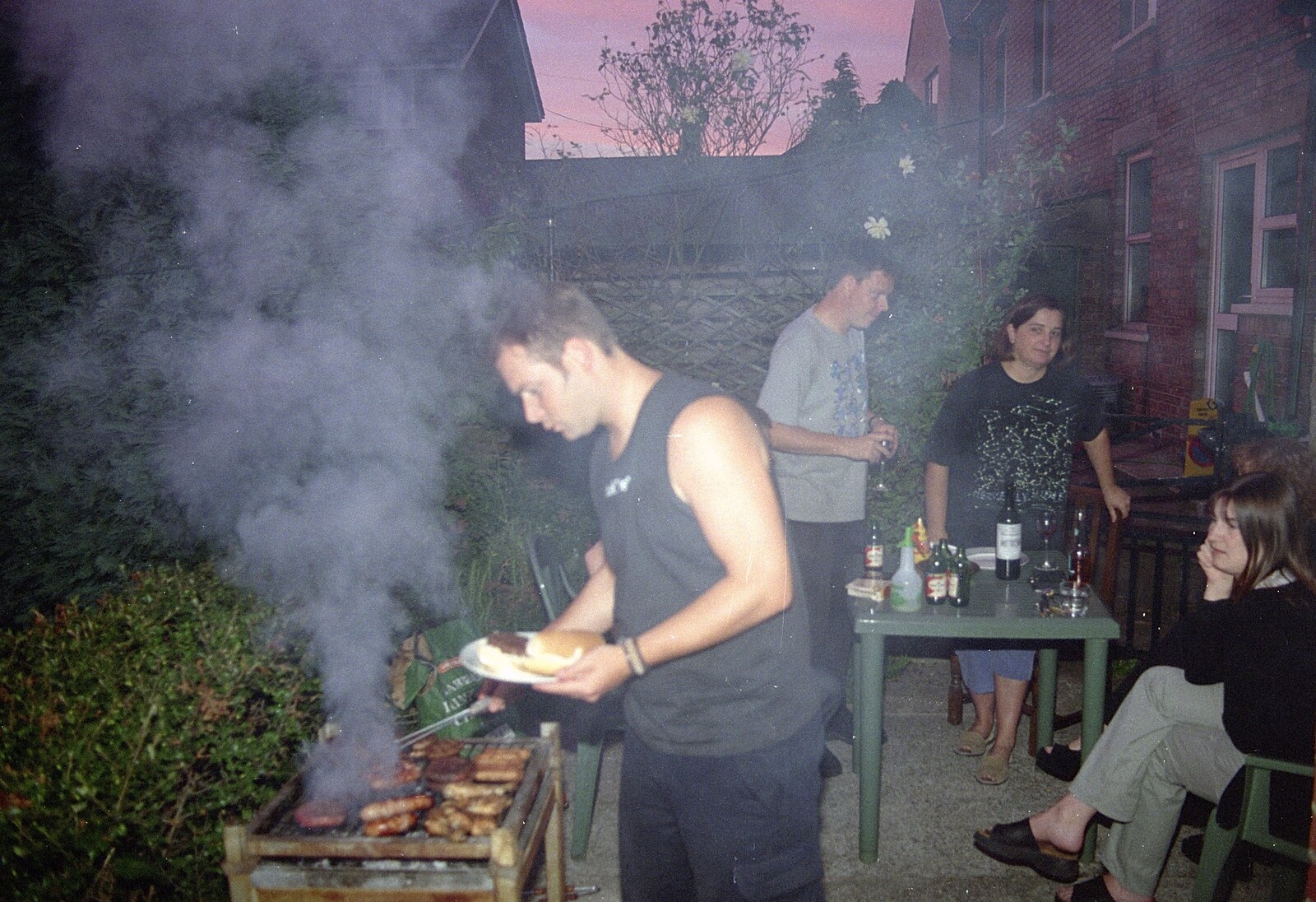 The Red Arrows, and Andrew's CISU Barbeque, Ipswich, Suffolk - 22nd July 2000: Sausages on fire