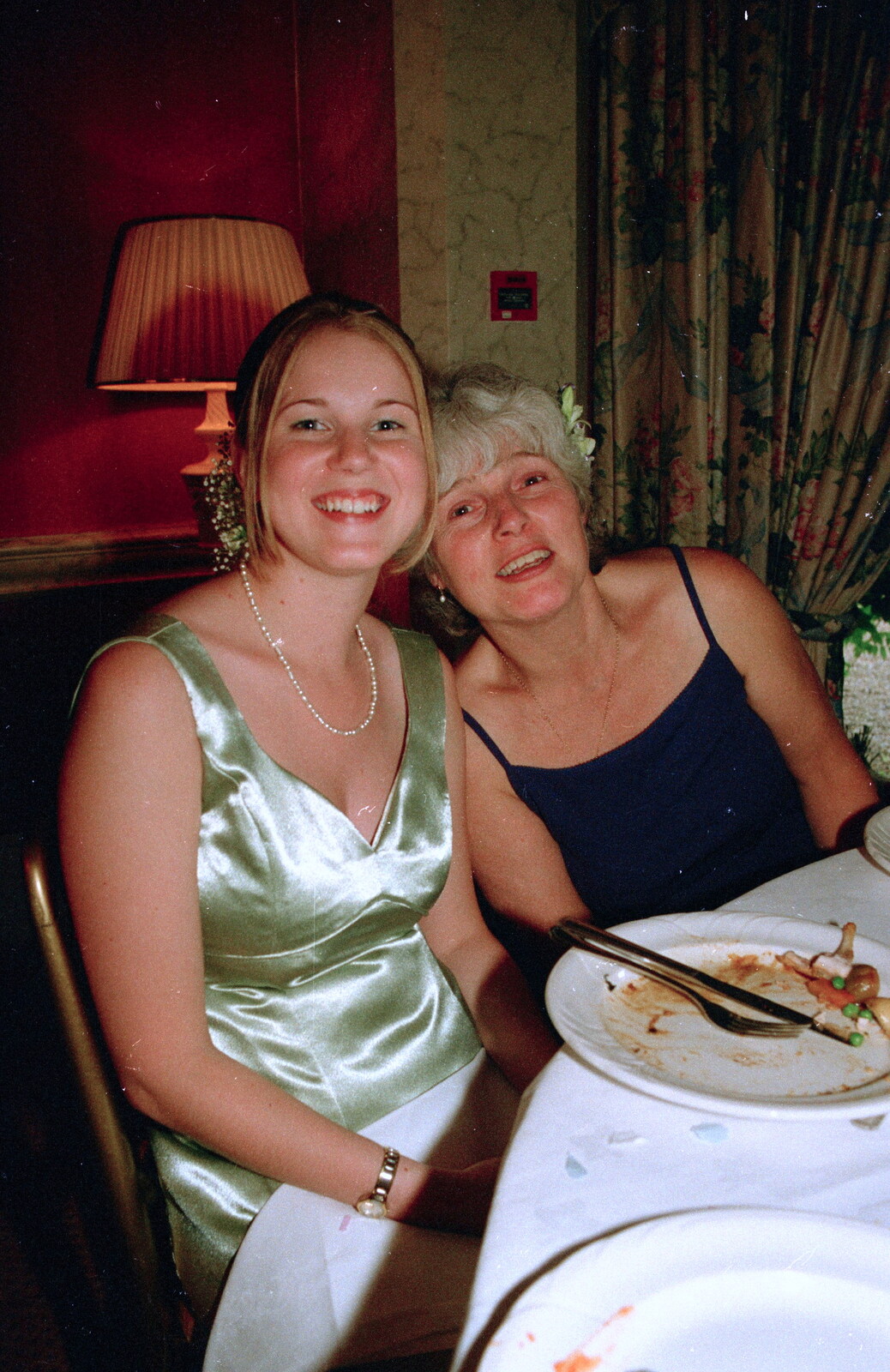 Lorraine and Spammy from Helen and Neil's Wedding, The Oaksmere, Brome, Suffolk - 4th August 2000