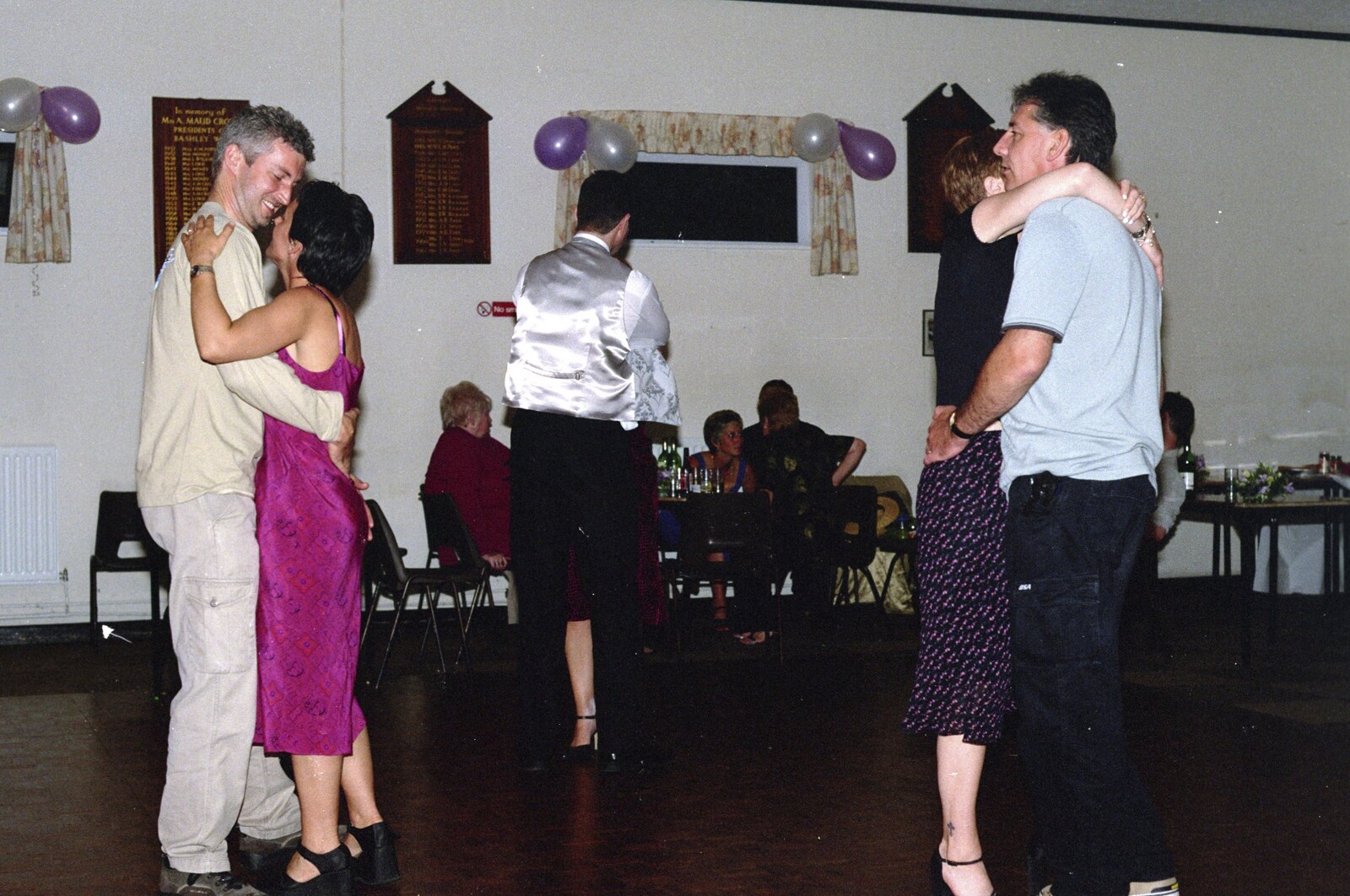 More wedding dancing from Sean and Michelle's Wedding, Bashley FC, New Milton - 12th August 2000