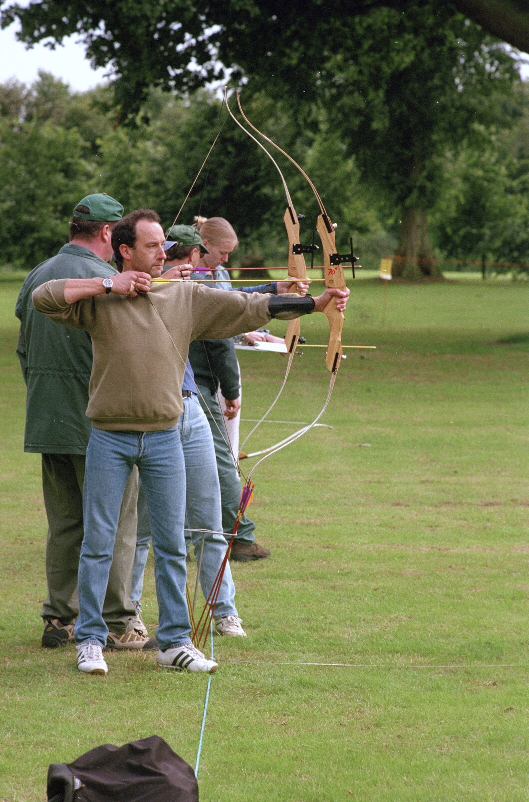 DH flings one off from Kai's 2nd and a Bit of Archery, Hampshire and Suffolk - 13th August 2000