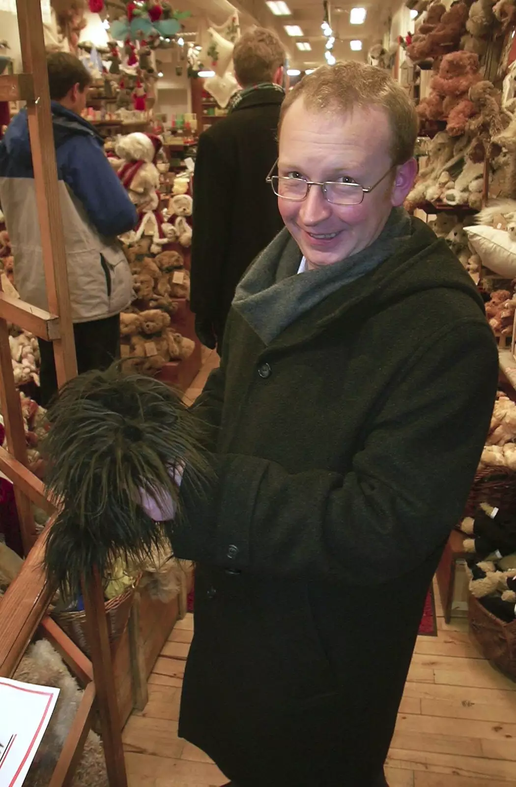 Julian looks at wigs, from A 3G Lab Press Tour of Helsinki and Stockholm, Finland and Sweden - 12th March 2001