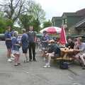 The BSCC Annual Bike Ride, Marquess of Exeter, Oakham, Rutland - 12th May 2001, Nosher and the gang