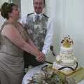 Lisa and Phil cut the cake, Phil and Lisa's Wedding, Woolverston Hall, Ipswich, Suffolk - 1st July 2001