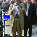 TV's John McCrirrick does his thing, 3G Lab Goes to the Races, Newmarket, Suffolk - 15th July 2001