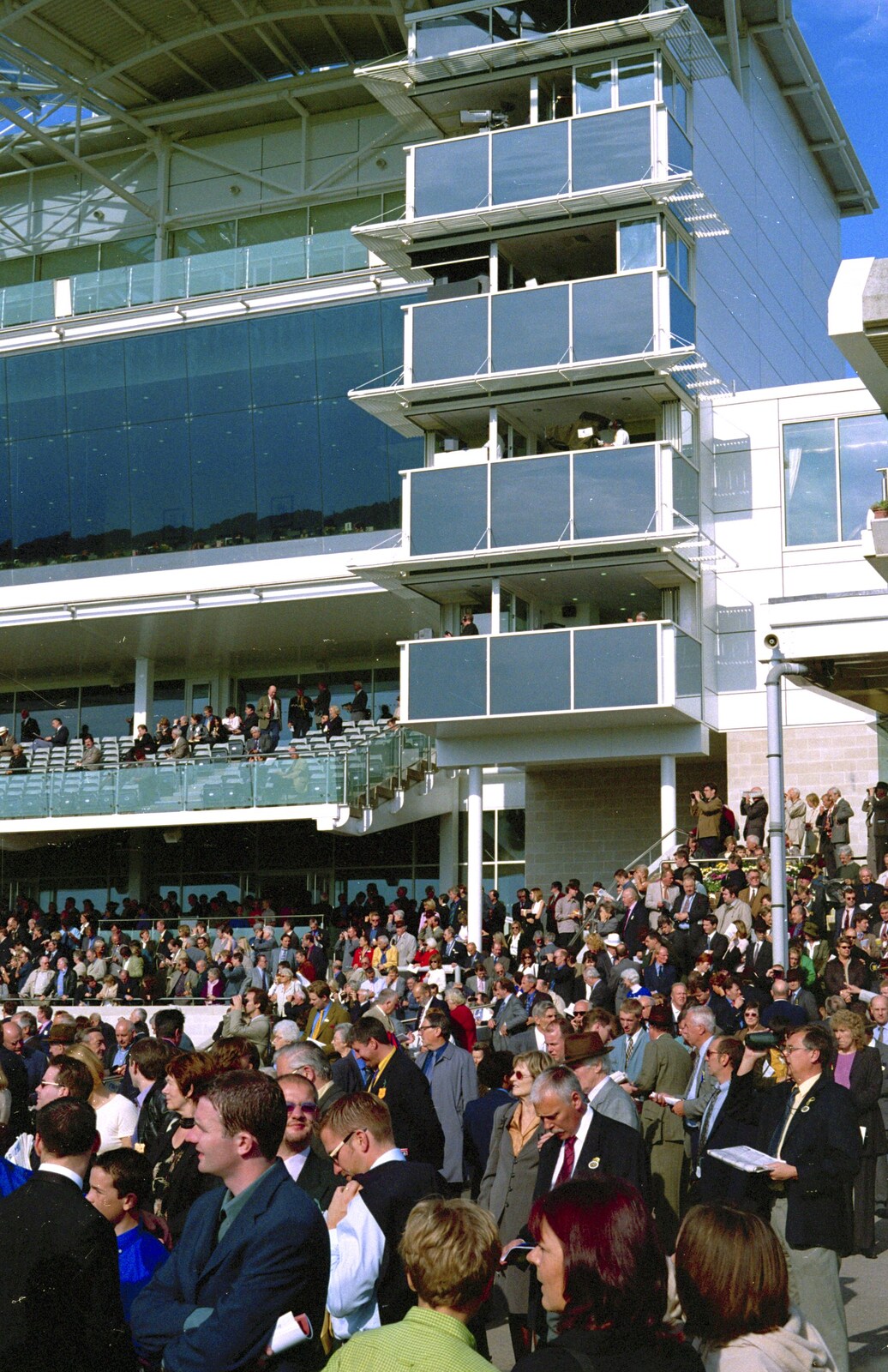 Crowds and the stands from 3G Lab Goes to the Races, Newmarket, Suffolk - 15th July 2001