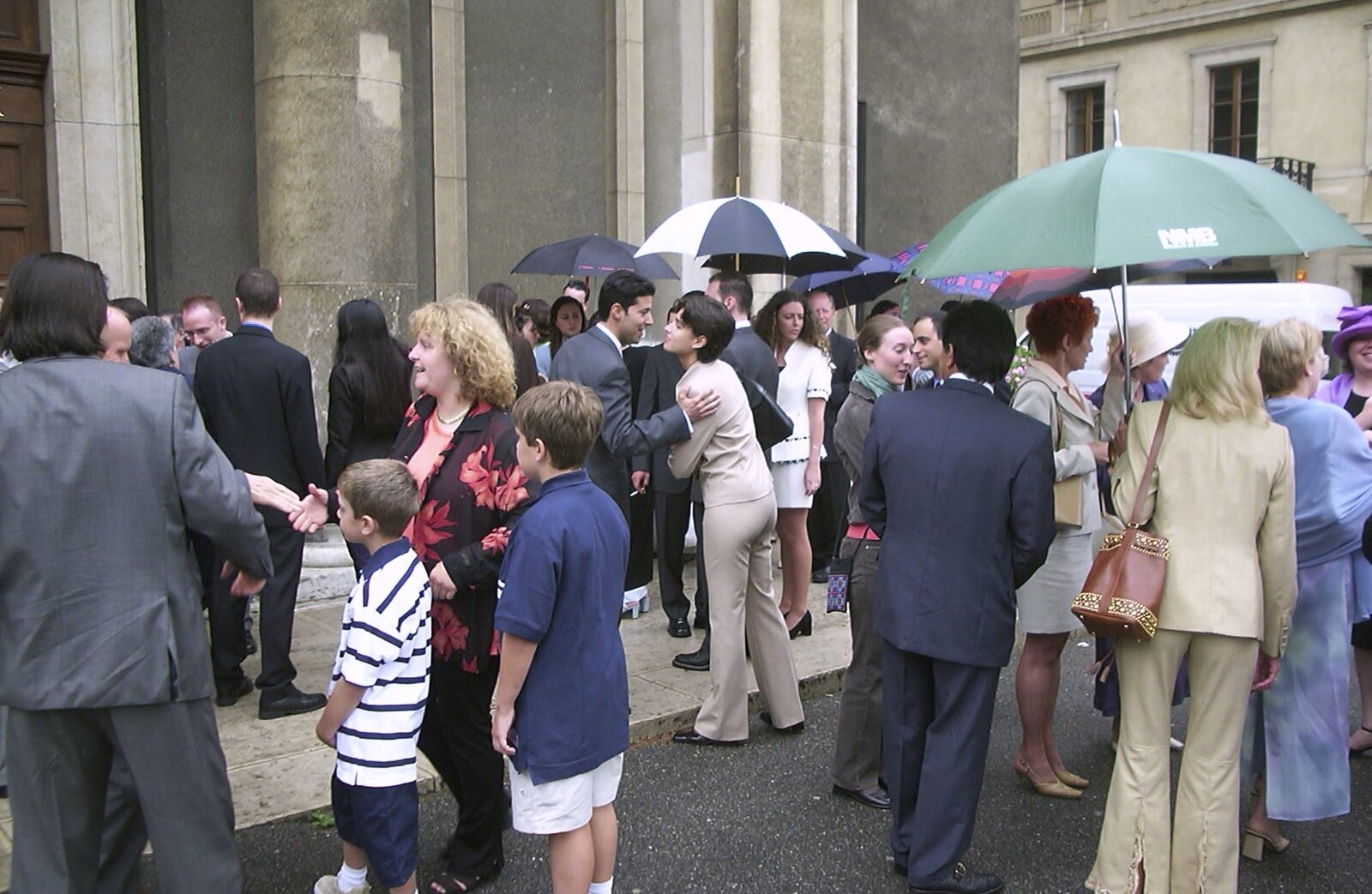 More meeting and greeting from Elisa and Luigi's Wedding, Carouge, Geneva, Switzerland - 20th July 2001