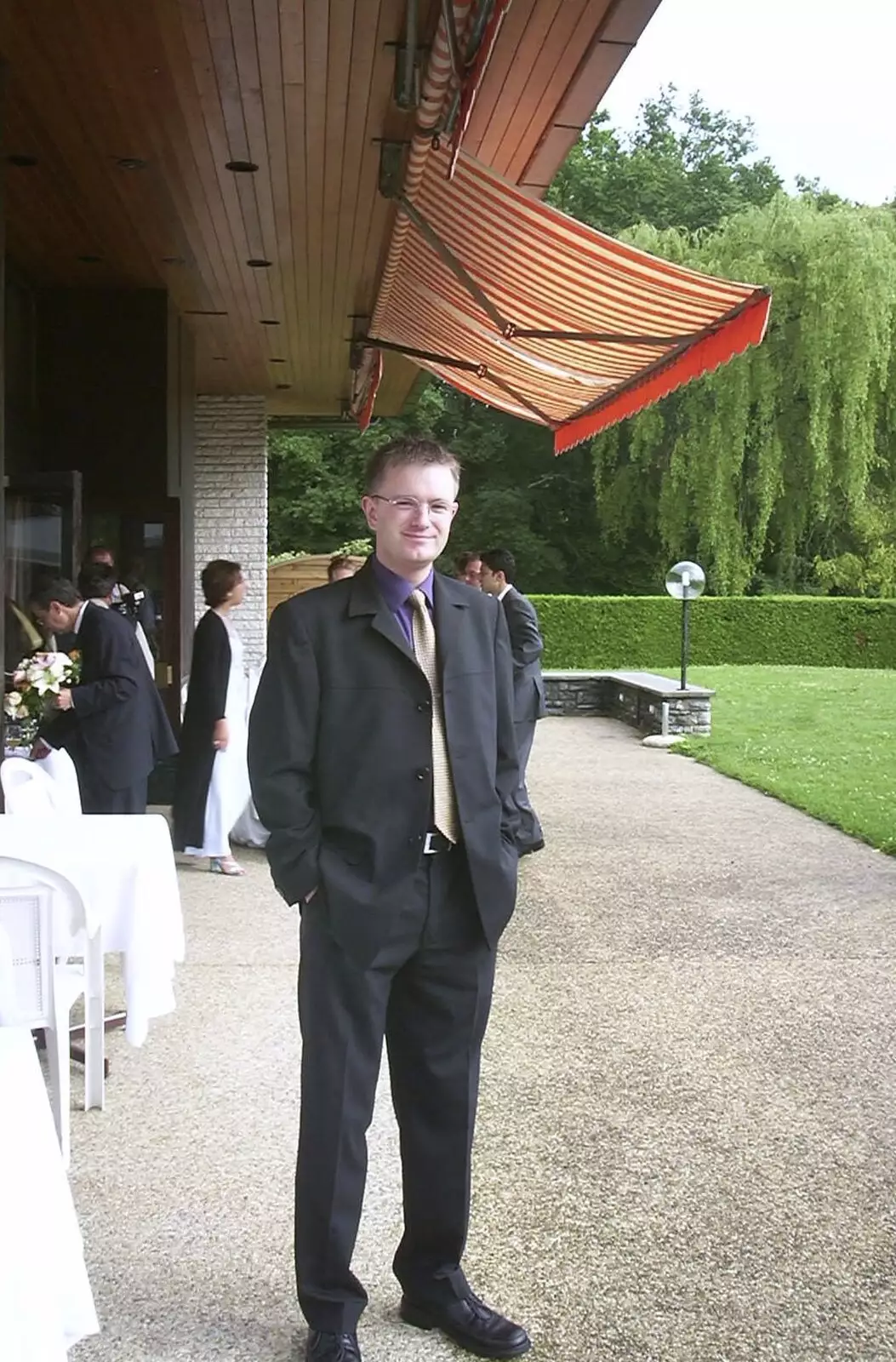 Nosher stands around, from Elisa and Luigi's Wedding, Carouge, Geneva, Switzerland - 20th July 2001