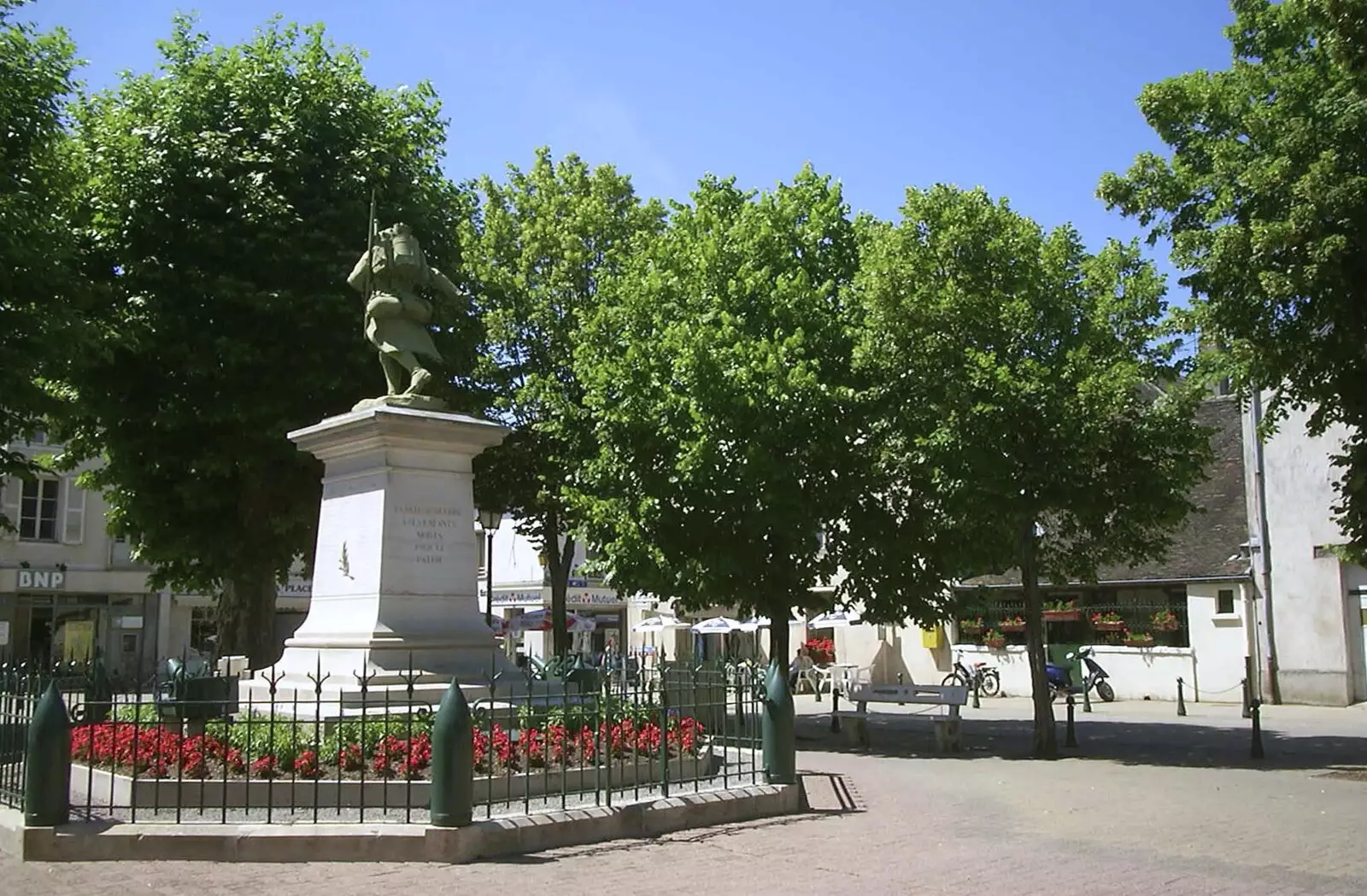 A war memorial, from A Short Holiday in Chivres, Burgundy, France - 21st July 2001