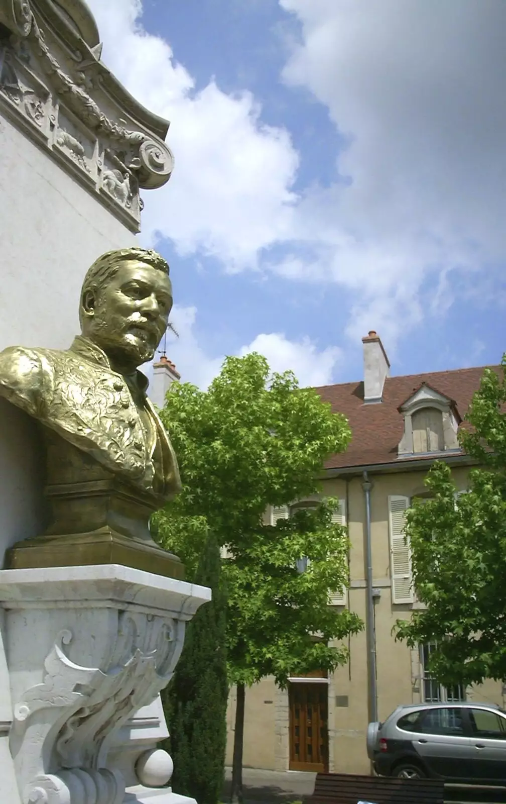 The shiny bust of some dude, from A Short Holiday in Chivres, Burgundy, France - 21st July 2001