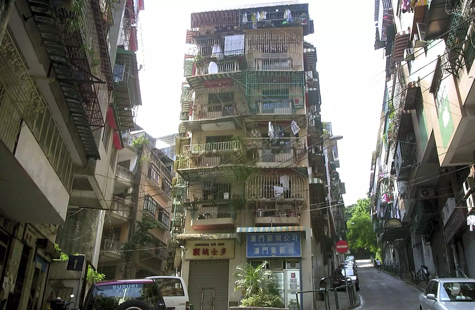 Ramshackle houses, from A Day Trip to Macau, China - 16th August 2001