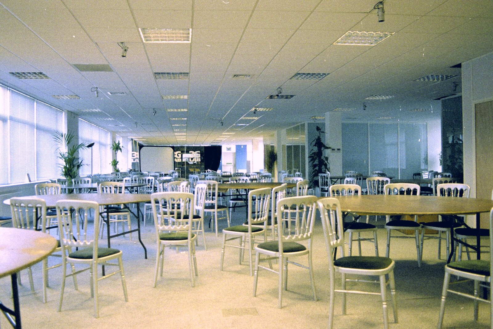 The office is done up with restaurant tables from 3G Lab Moves Offices, Milton Road, Cambourne and Cambridge - 27th August 2001
