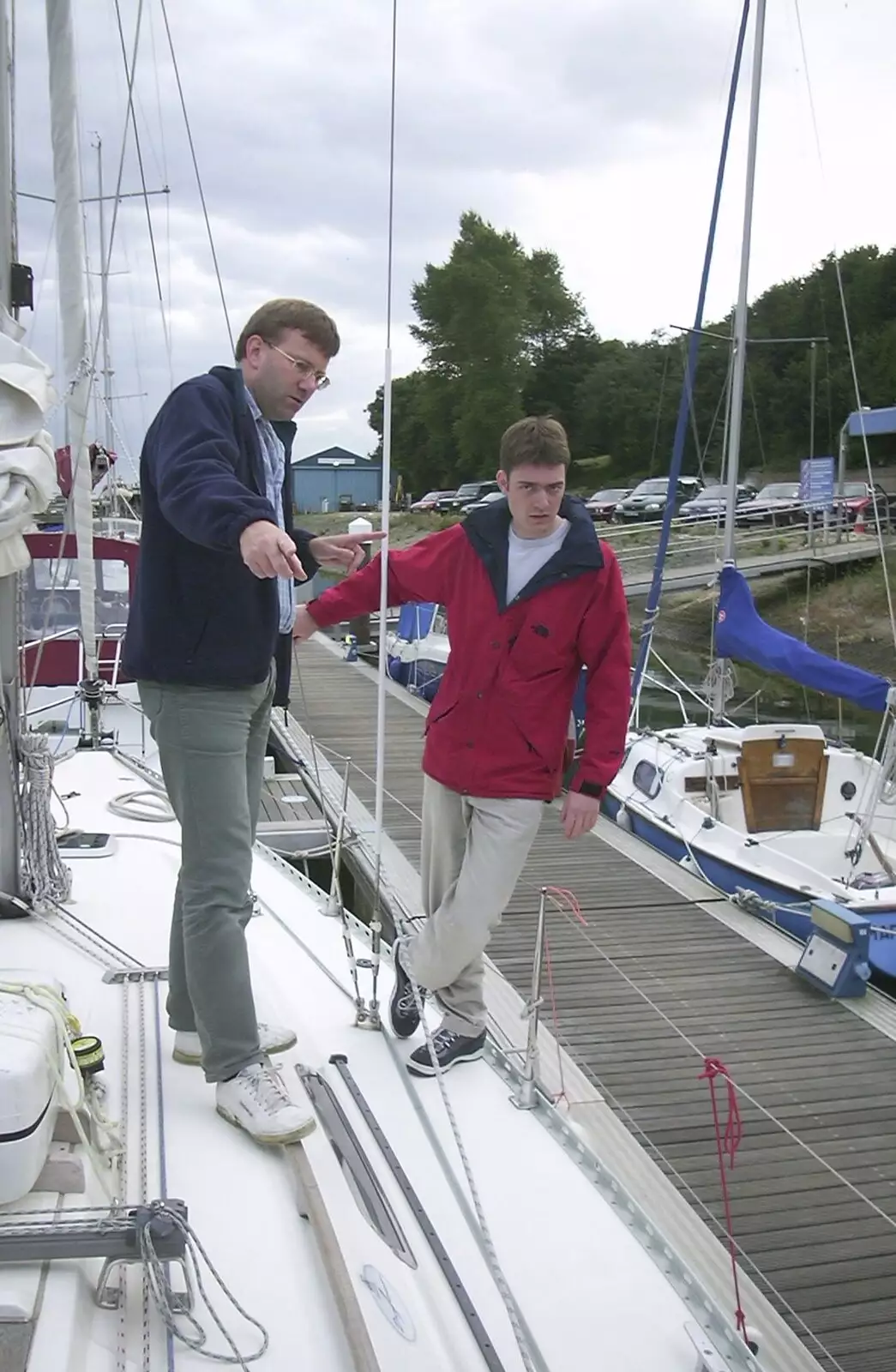 Paul and Stef check stuff out, from A 3G Lab Sailing Trip, Shotley, Suffolk - 6th September 2001