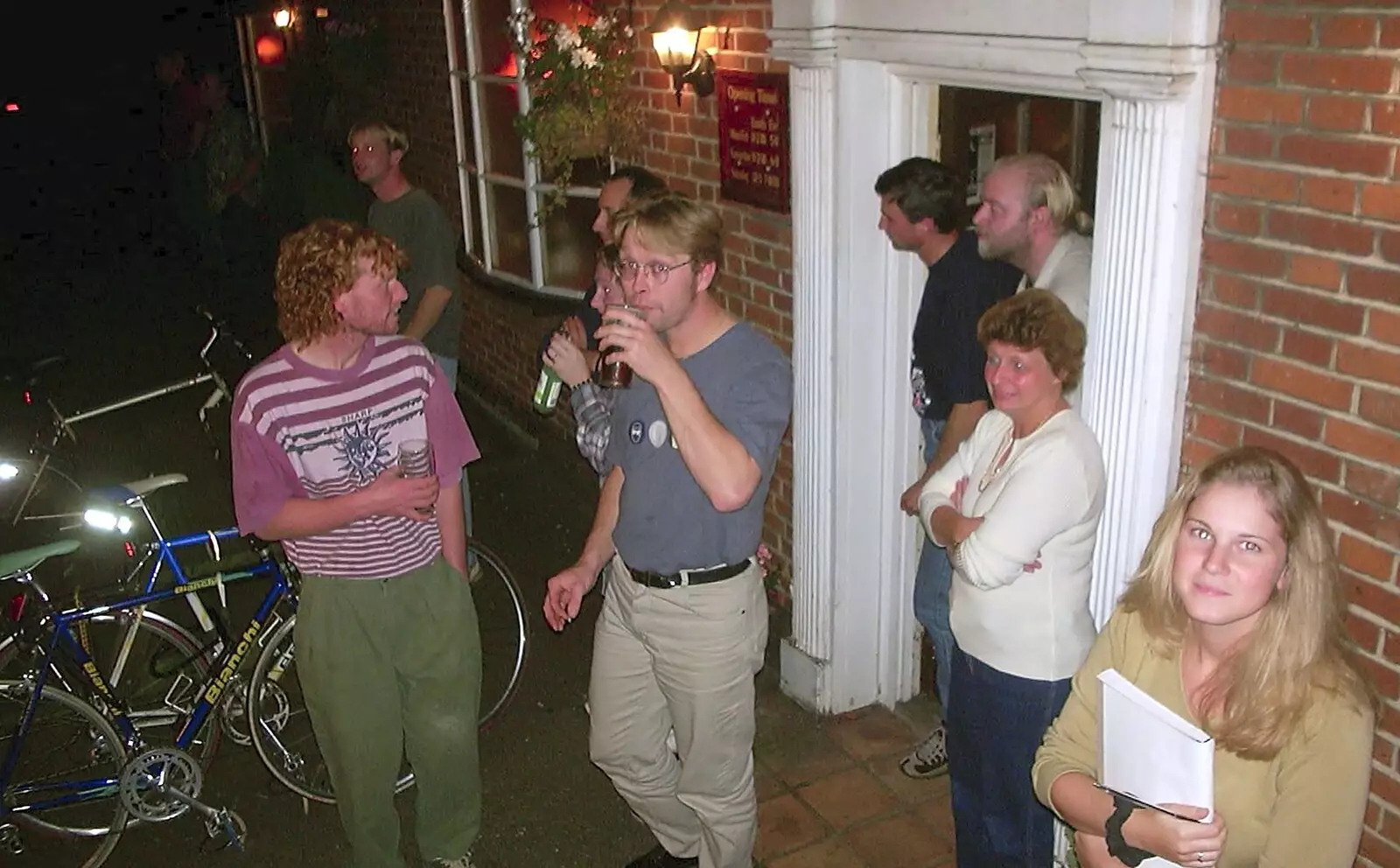 Lorraine looks up as everyone piles outside, from Conkers at The Swan Inn and 3G Lab Pizza, Cambridge - 10th October 2001