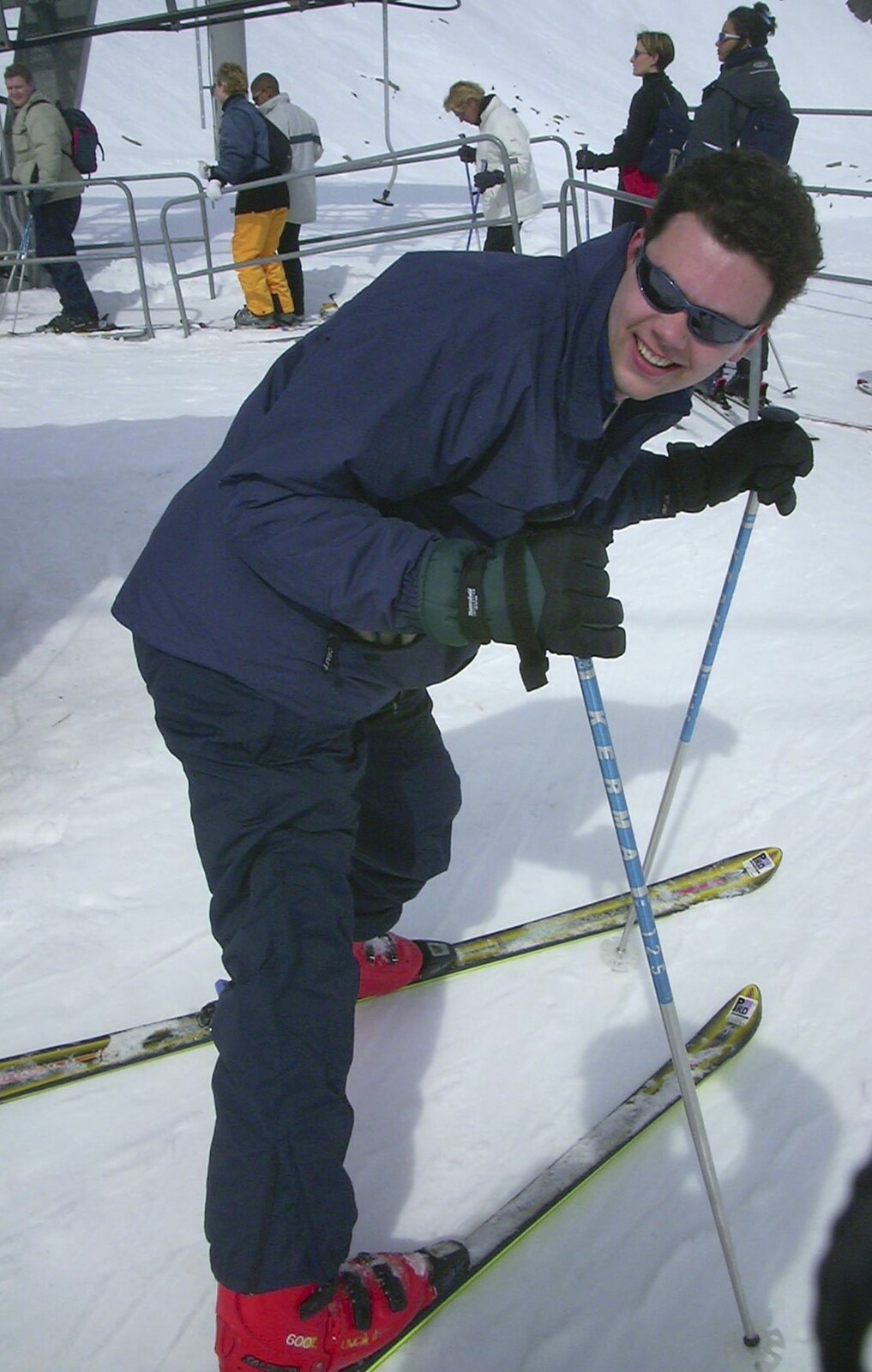 Dave Reid on skis from 3G Lab Goes Skiing In Chamonix, France - 12th March 2002