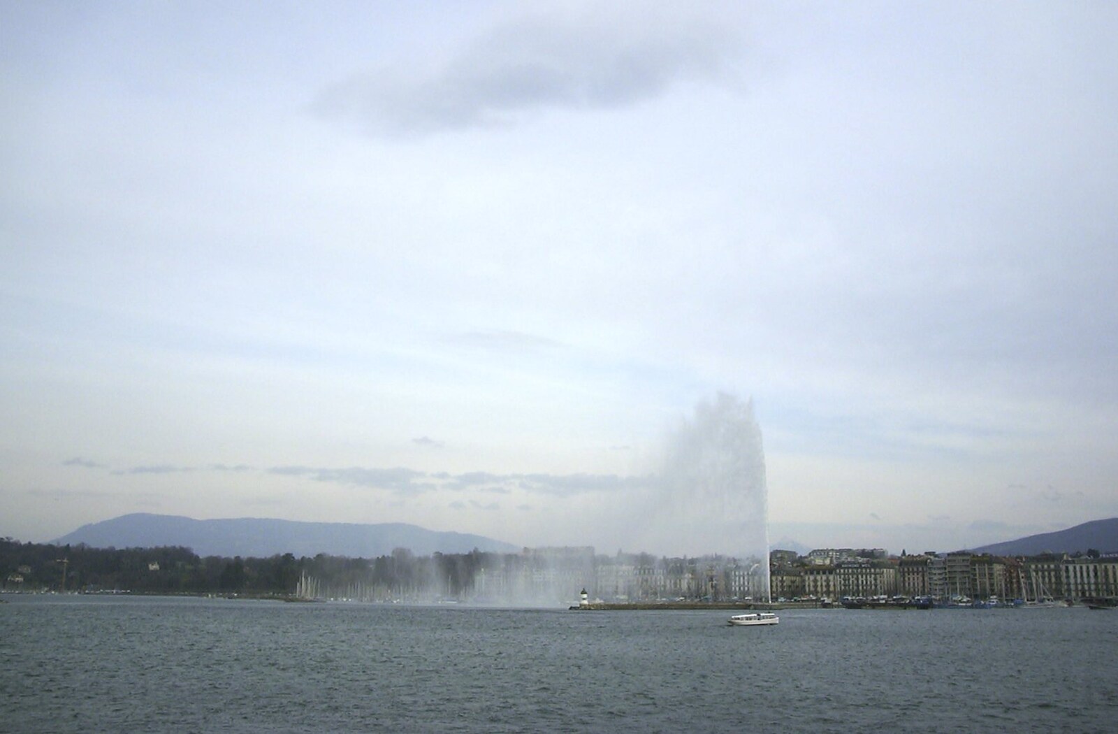 The big fountain on Lake Geneva from Nosher in Geneva, Switzerland - 17th March 2002