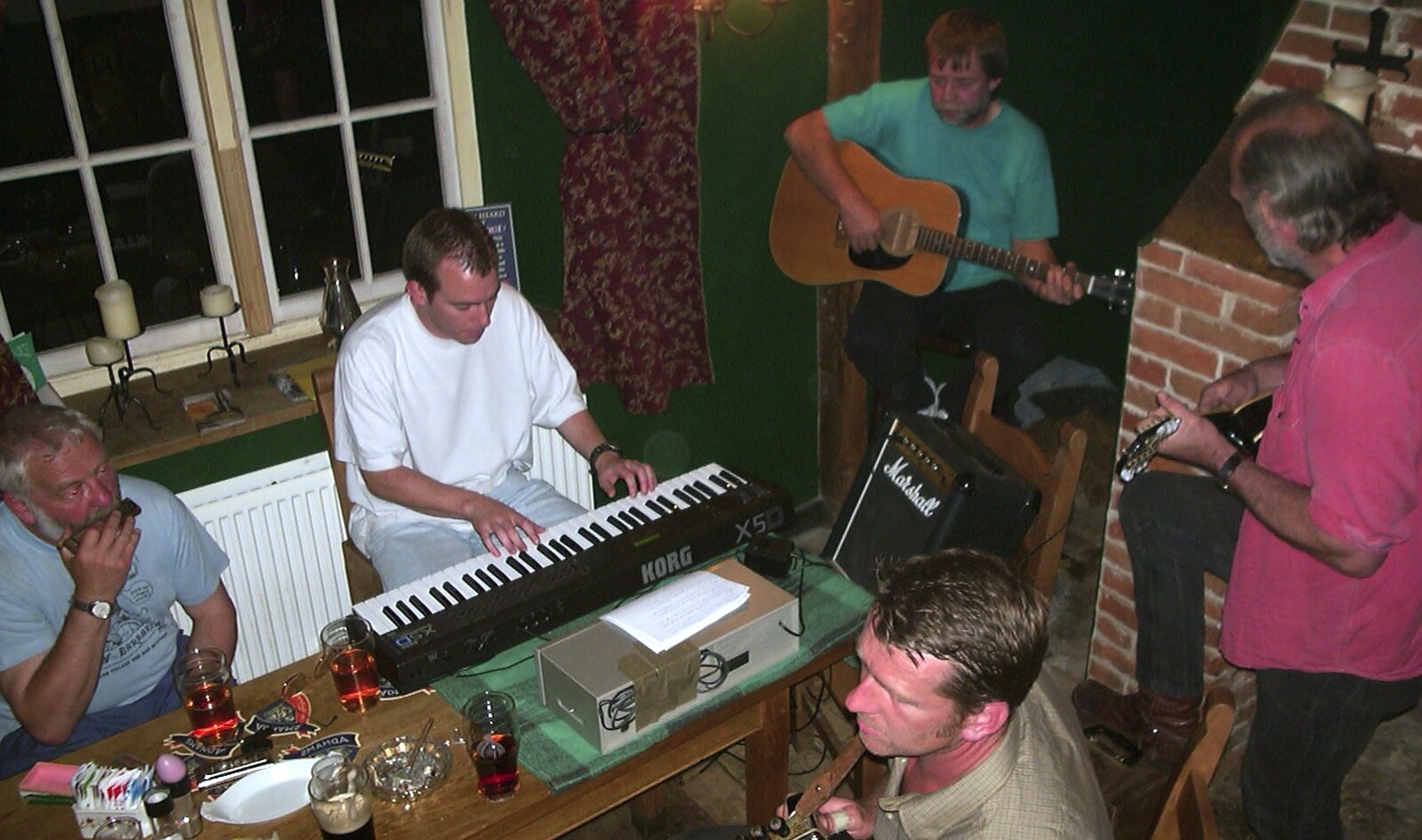 Music in the main bar of the Hoxne Swan from The BSCC at Laxfield and Hoxne, Suffolk - 2nd May 2002