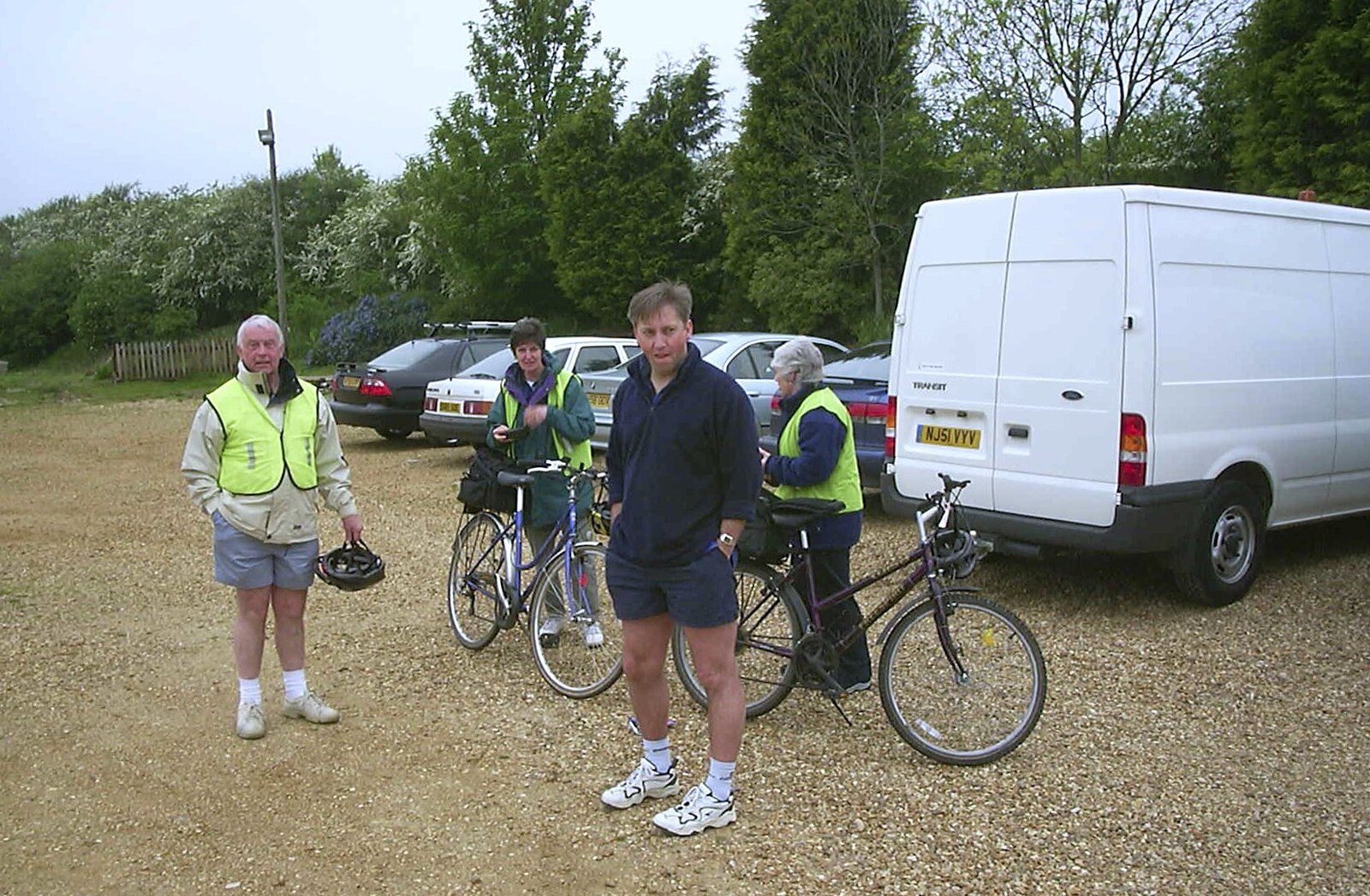 The BSCC Bike Ride, Shefford, Bedford - 11th May 2002: Colin and Nigel