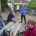 Outside a pub, The BSCC Bike Ride, Shefford, Bedford - 11th May 2002