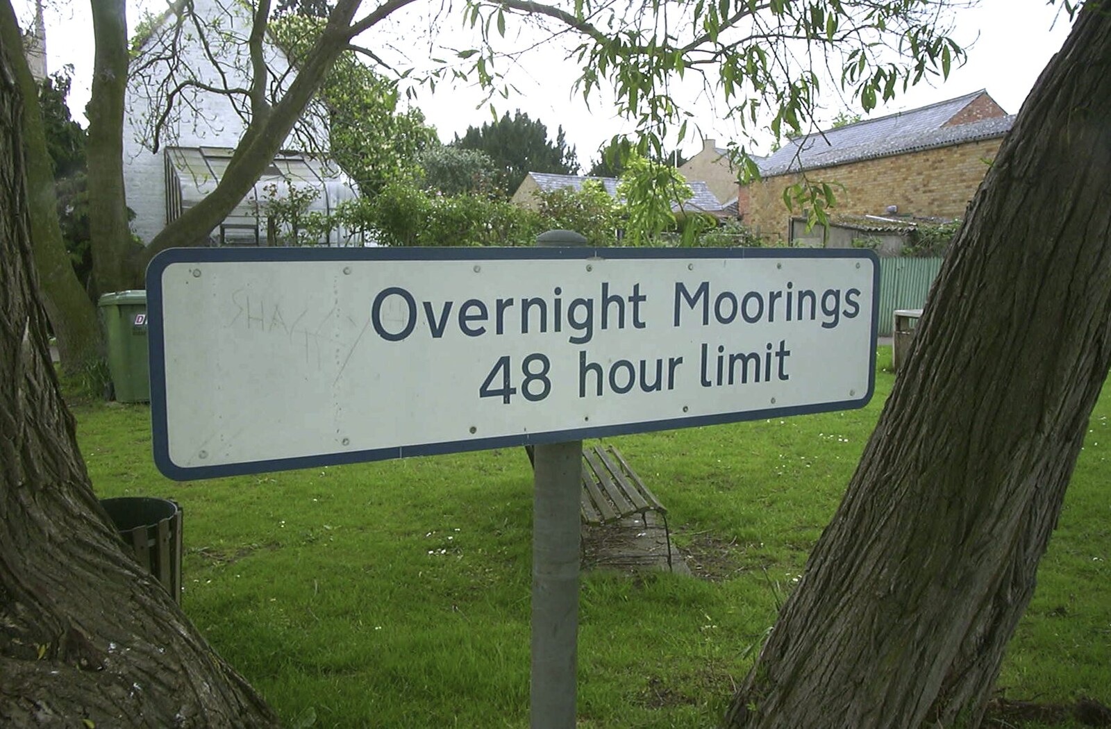 The BSCC Bike Ride, Shefford, Bedford - 11th May 2002: Bizarre sign: it's a long night on Bedfordshire