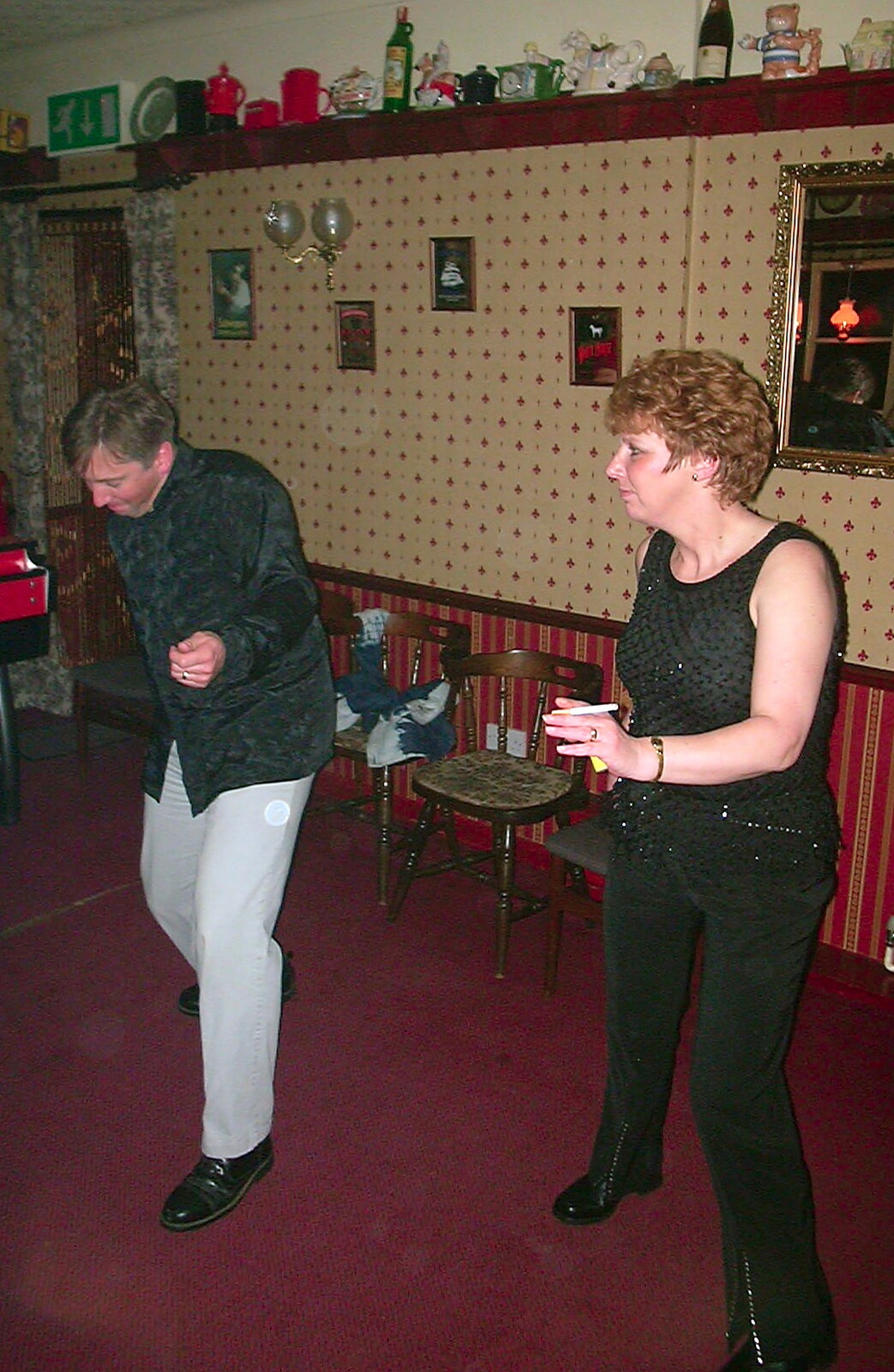 Jenny's 50th at The Swan Inn, Brome, Suffolk - 14th May 2002: Nigel and Jenny do some dancing