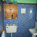 2002 The bathroom has a new starry colour scheme