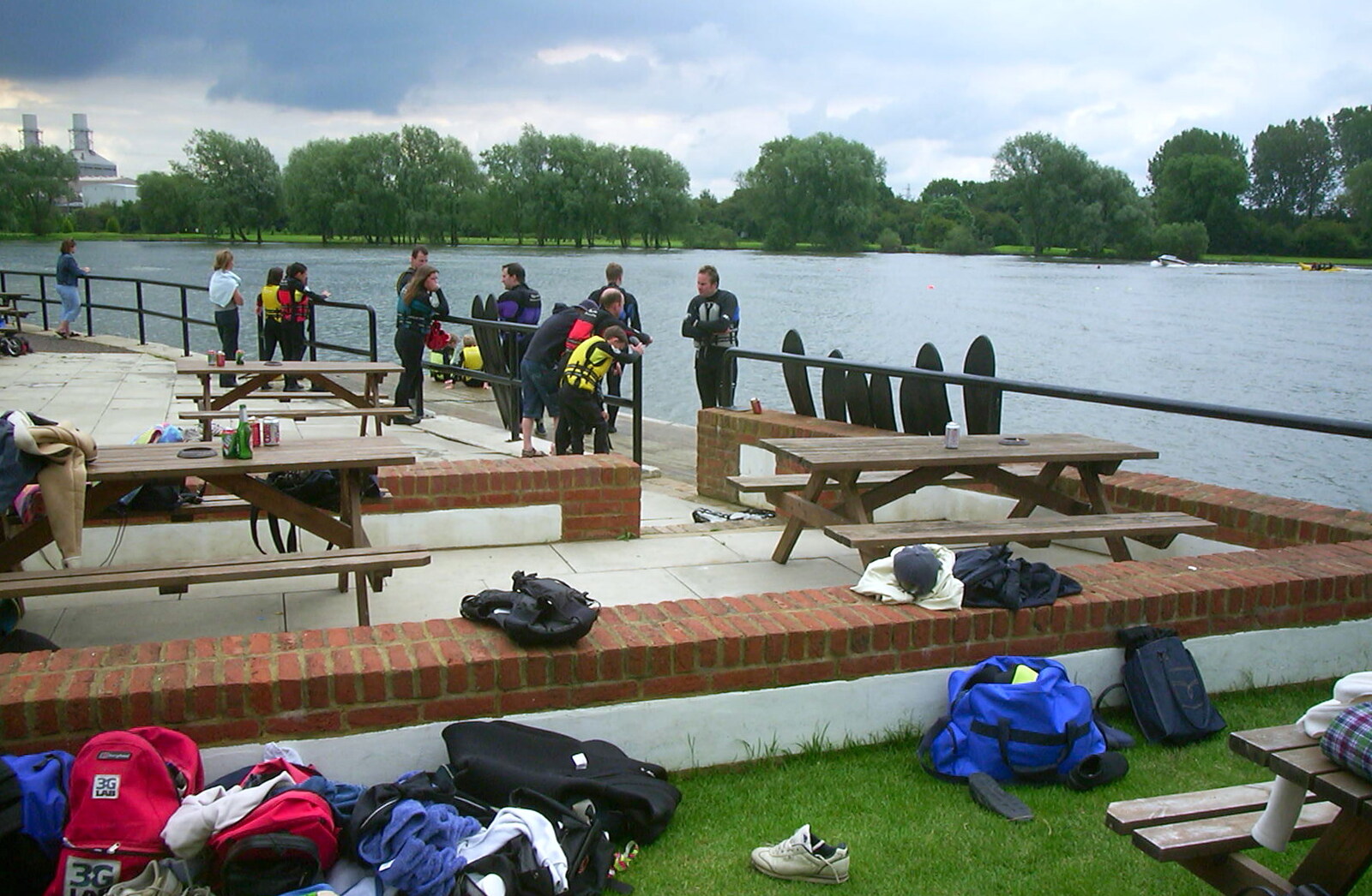 3G Lab Watersports Fun Day, Wyboston, Bedfordshire - 8th June 2002: The 3G Lab gang are hanging around