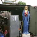 2002 The Scary Mary statue at Pete Gillings