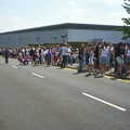 The queue for the bus to Chantry Park, Radio 1's One Big Sunday, Chantry Park, Ipswich - 14th July 2002