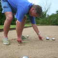 Nigel gets the measuring tape out, BSCC Rides, Petanque at the Swan and July Miscellany - 21st July 2002