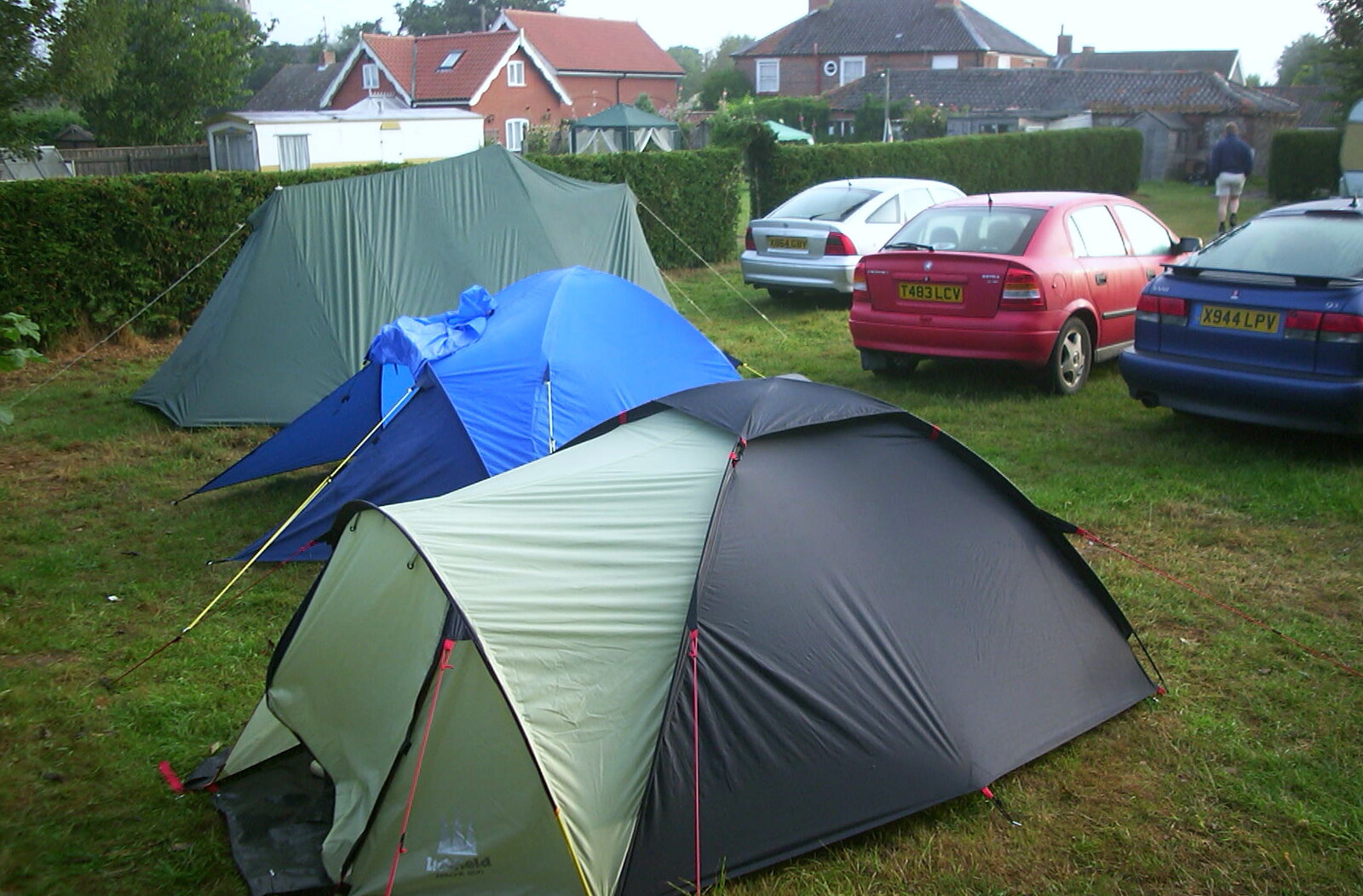 A BSCC Splinter Group Camping Weekend, Theberton, Suffolk - 11th August 2002: Tent City in the Lion's field
