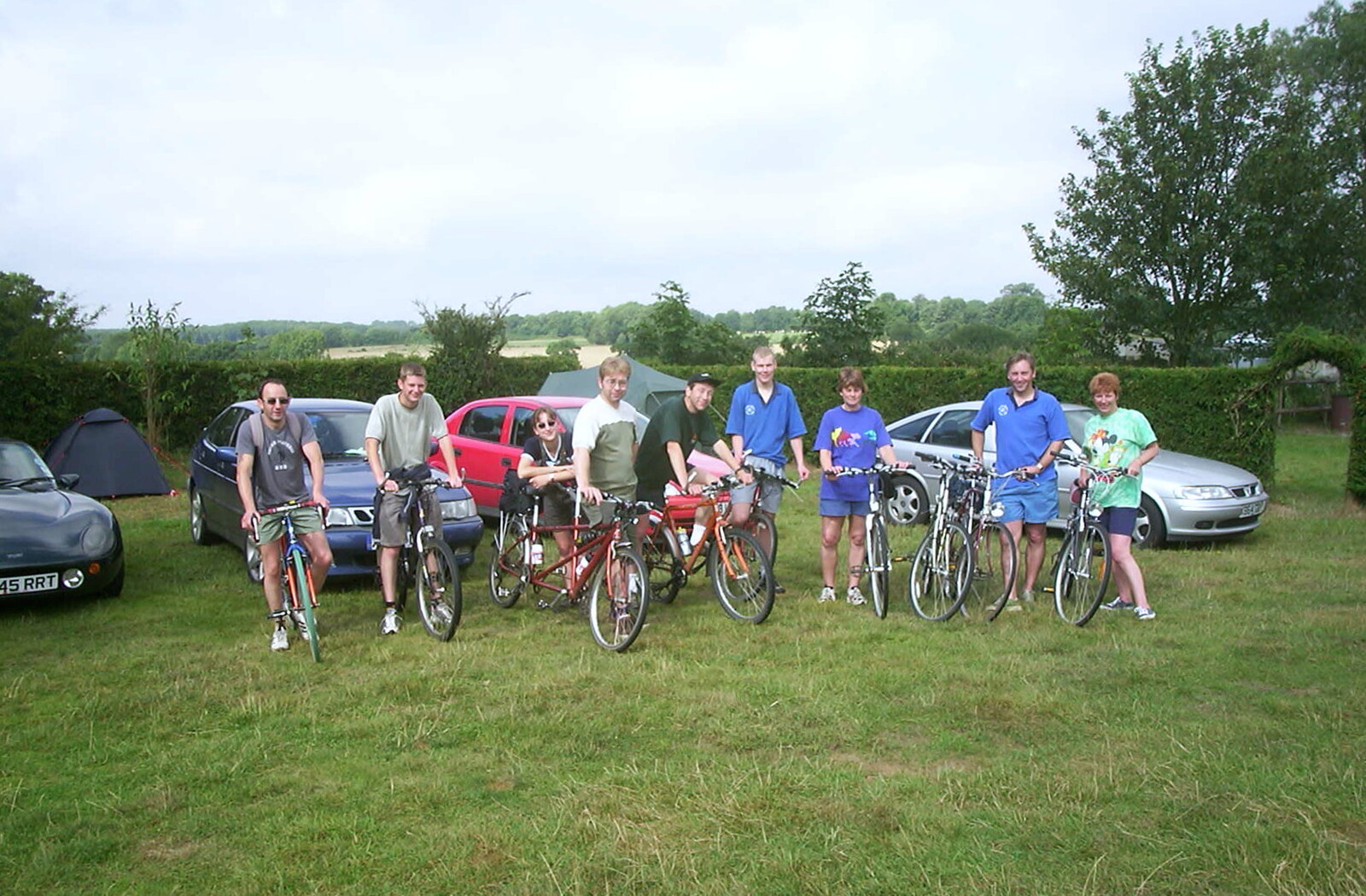 A BSCC Splinter Group Camping Weekend, Theberton, Suffolk - 11th August 2002: The bike group, prior to the off