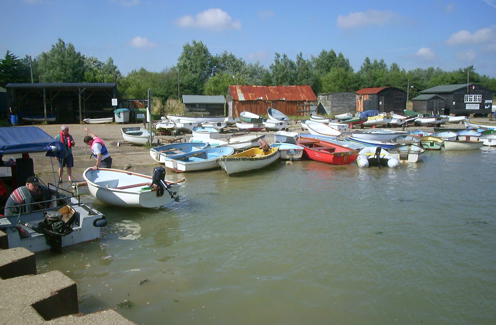 A BSCC Splinter Group Camping Weekend, Theberton, Suffolk - 11th August 2002: Boats and sheds at Orford