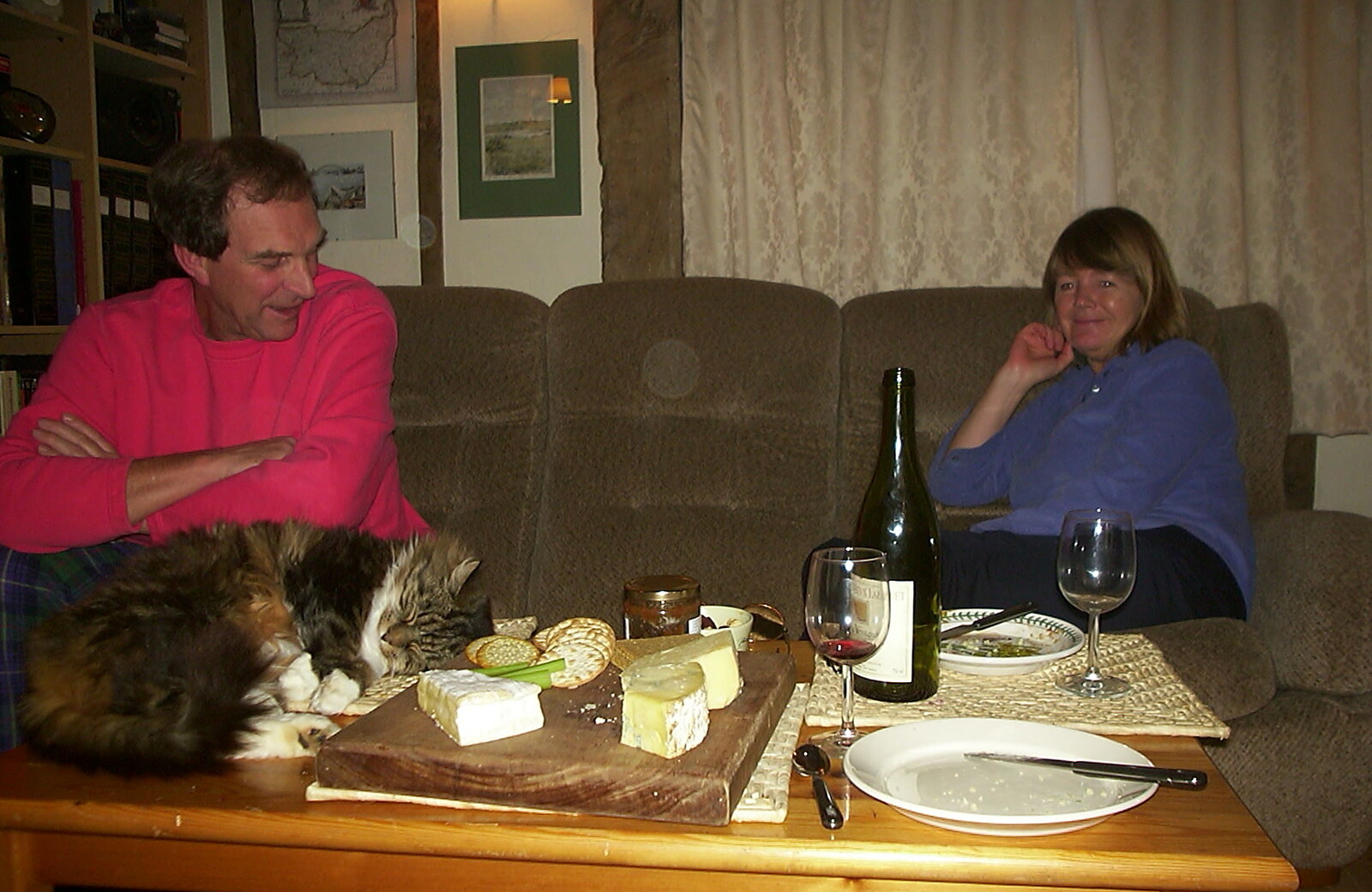 Soph-bags takes over the cheeseboard from Mother and Mike Visit, and Cat Photos, Brome, Suffolk - 1st September 2002