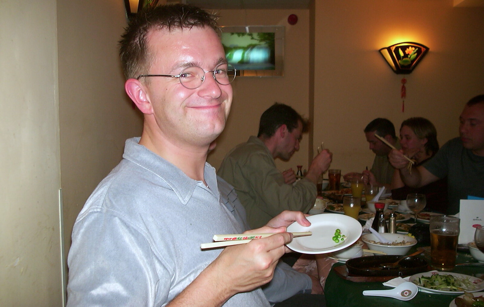 Nosher picks his peas out from Michelle's 3G Lab Birthday, The Mews, St. Ives, Cambridgeshire - 20th September 2002