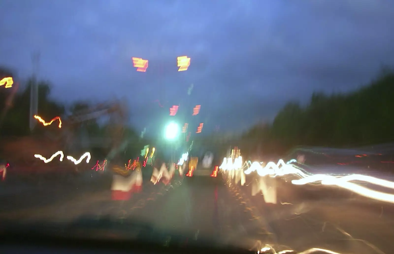 Funky lights in roadworks on the M25, from Arnewood School Class of '83 Reunion, Fawcett's Field, New Milton - 2nd November 2002