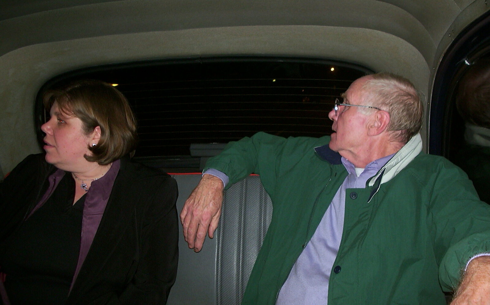 A BSCC Presentation, Brome Swan, Suffolk - 9th November 2002: Sis and the Old Chap in the back of a taxi