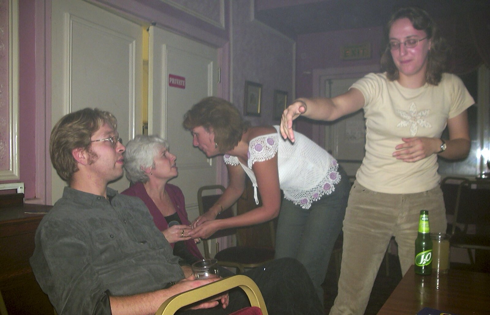 Suey thrashes about from BSCC and The Cottage's Opening Night, Thorpe St. Andrew, Norwich - 15th November 2002