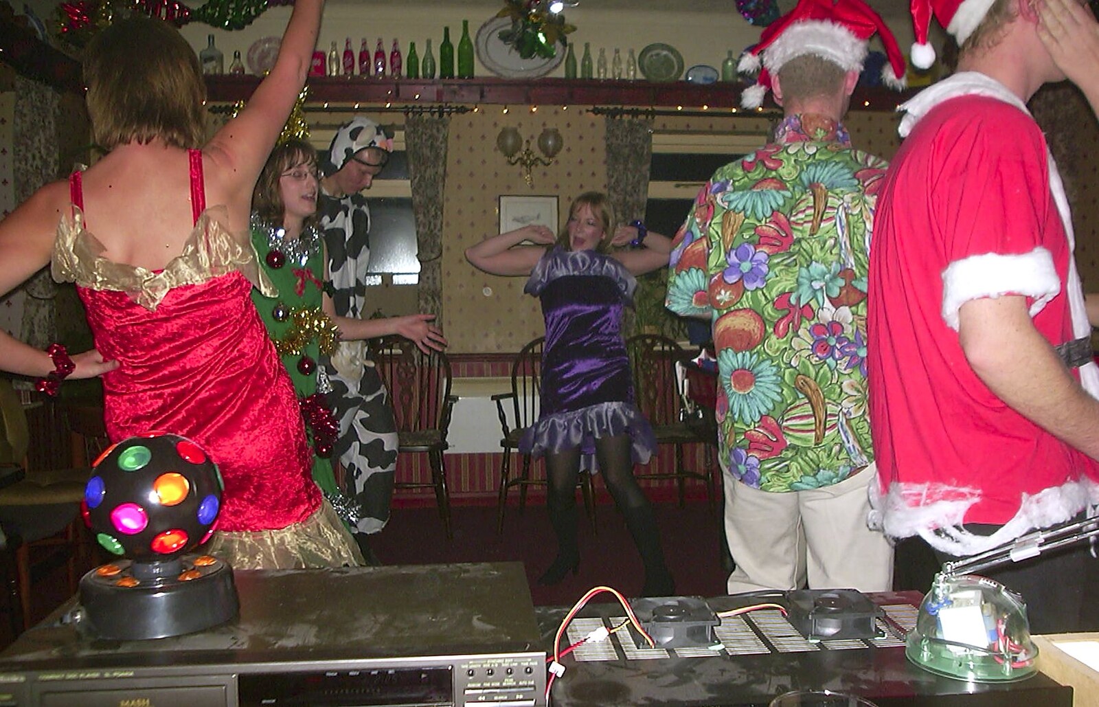 There's a disco in the family room from Bill's 35th Birthday, The Swan Inn, Brome - 14th December 2002