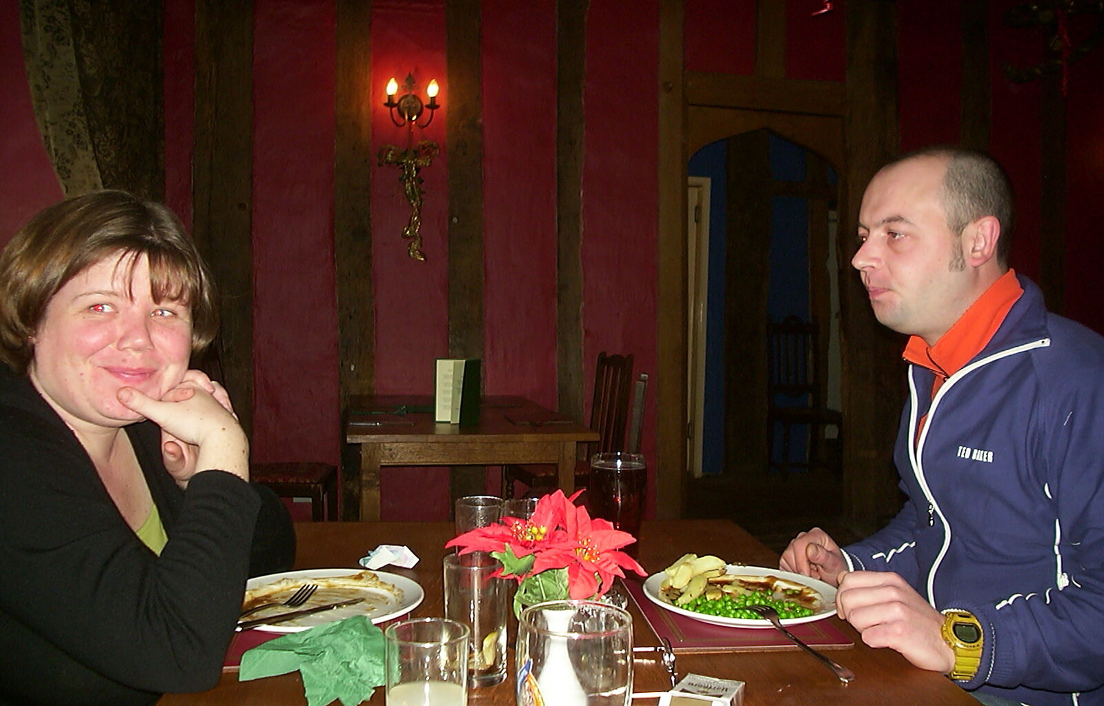 Sis and Matt have lunch in the Hoxne Swan from The House in Snow and a Carburettor, Brome, Suffolk - 20th December 2002