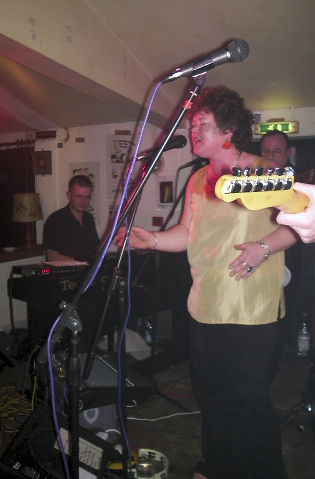 Jo gives it some from The BBs at The Cider Shed, Banham, Norfolk - 19th January 2003