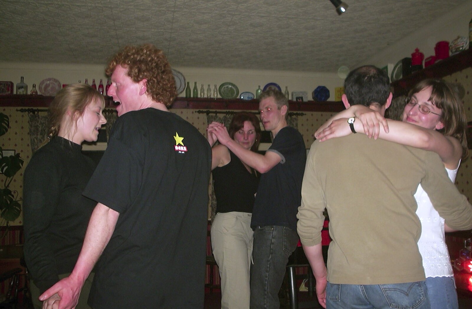 Neil's 30th Birthday at the Swan Inn, Brome, Suffolk - 5th April 2003: A bit of smoochy dancing breaks out