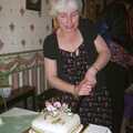 2003 Spam cuts her cake