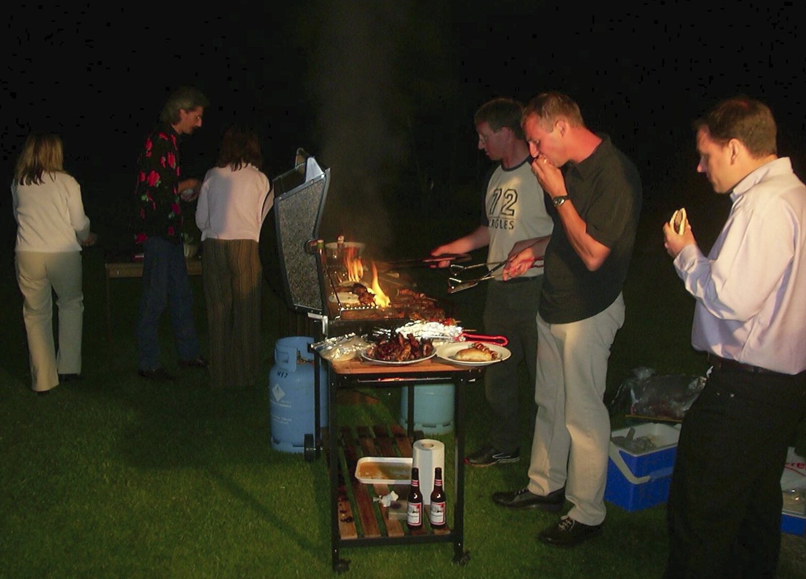 There's a barbeque after the gig from The BBs at BOCM Pauls Pavillion, Burston, Norfolk - 20th May 2003